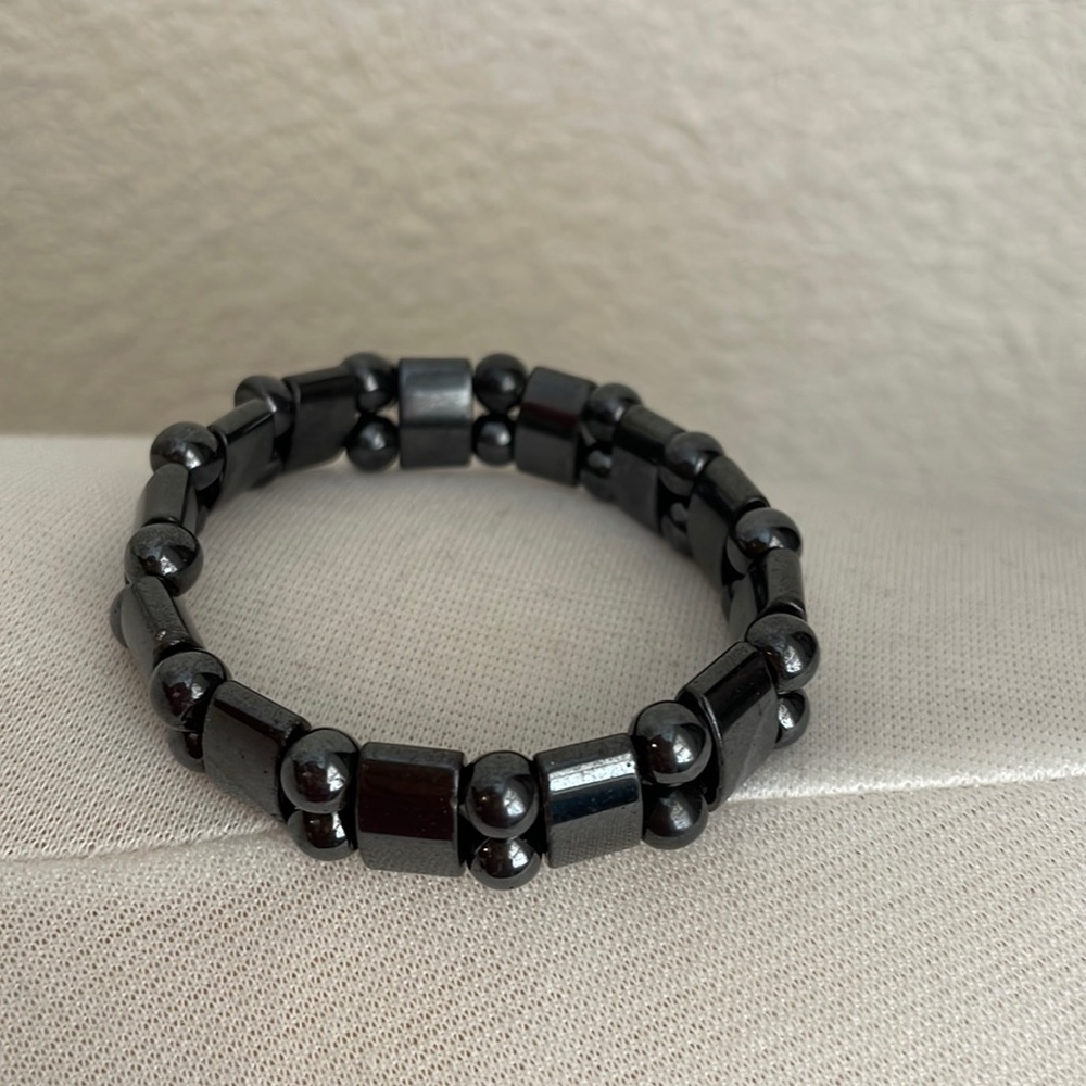 Hematite stretch bracelet